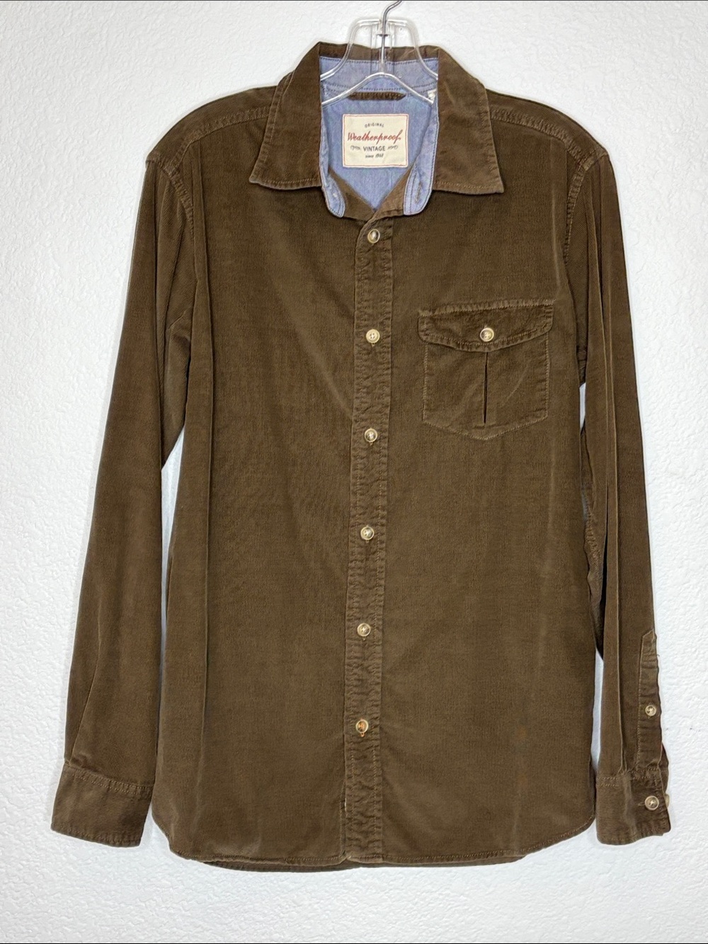 Weatherproof Vintage Men's Brown Corduroy Button-Down Shirt with Contrast Trim
